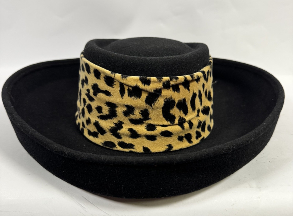 Vintage Whittall & Shon Leopard Print Band 100% Doeskin Wool Black Cowboy Hat